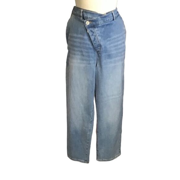 New body redo on these side button fly stone wash jeans. - Picture 1 of 6